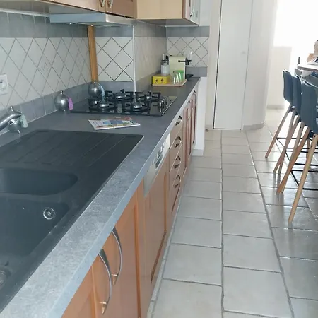 4 Pieces Avec Vue Et Stationnement Prive A Apartamento Nice